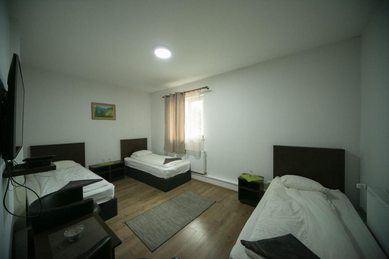 Napsugar Panzio Motel Lunga  Buitenkant foto