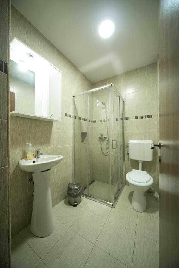 Napsugar Panzio Motel Lunga  Buitenkant foto