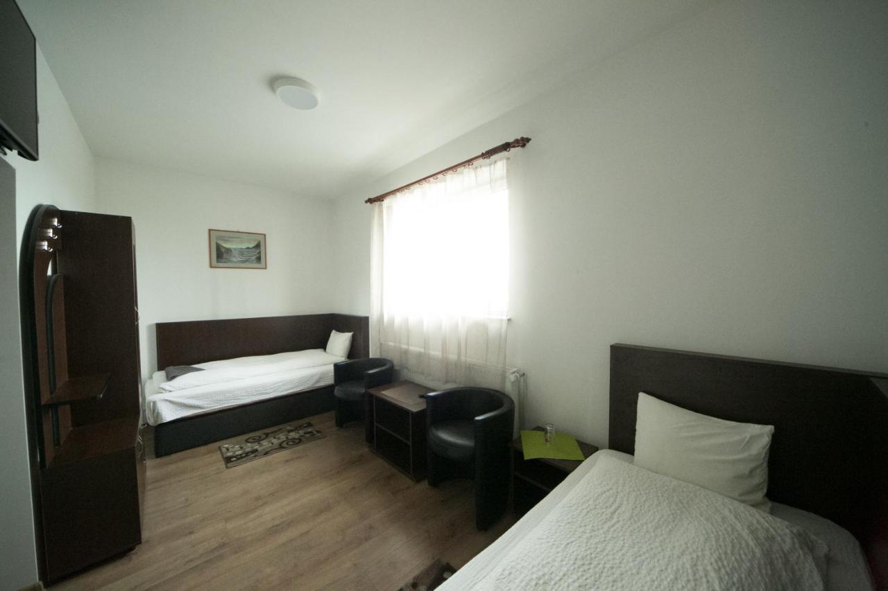 Napsugar Panzio Motel Lunga  Buitenkant foto